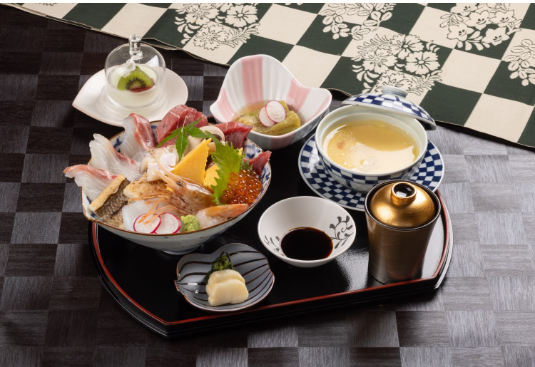 海鮮丼